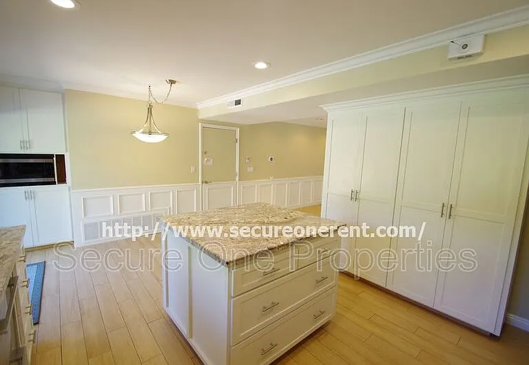 5827 Fairhaven Ave — Photo 13