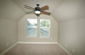 5th image of 3901 Rose Hill St