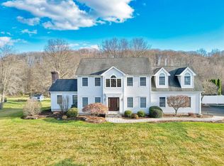 141 Silver Creek Dr, Suffield, CT 06078
