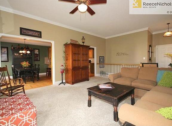 4th image of 1302 NW Persimmon Dr