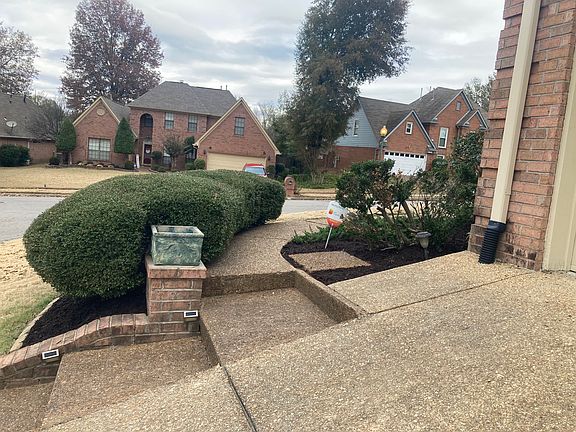 2nd image of 2633 Country Downs Dr