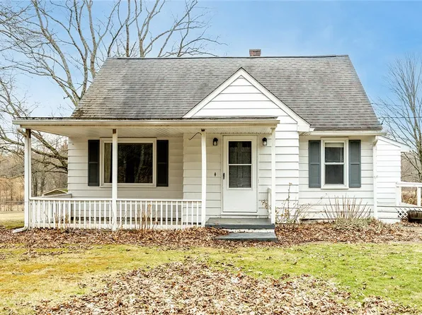 67 George Junior Rd, Grove City, PA 16127