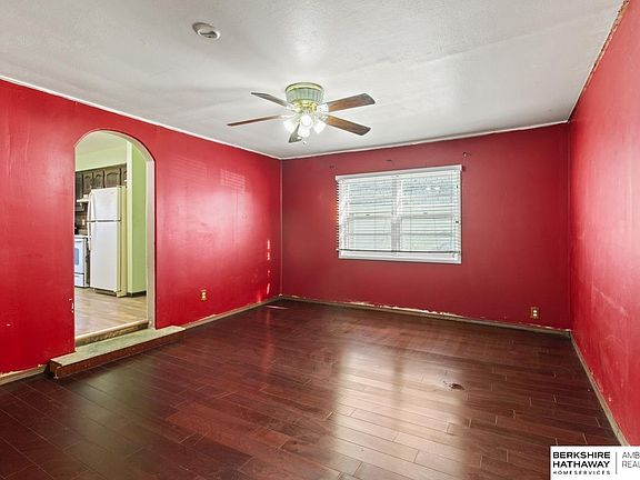 3rd image of 440 State St