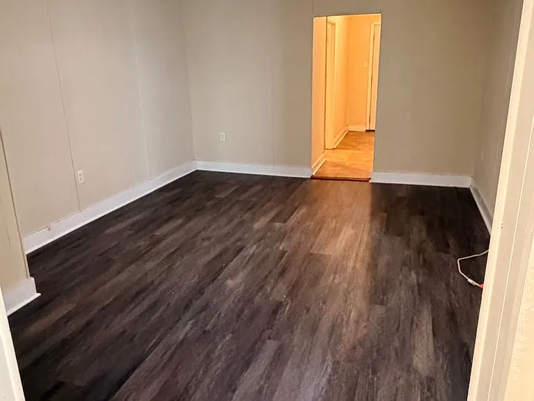 2909-2911 Orleans Ave #2909 — Photo 8
