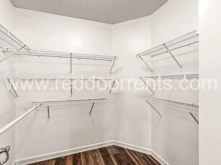 10031 Golden Dr — Photo 31