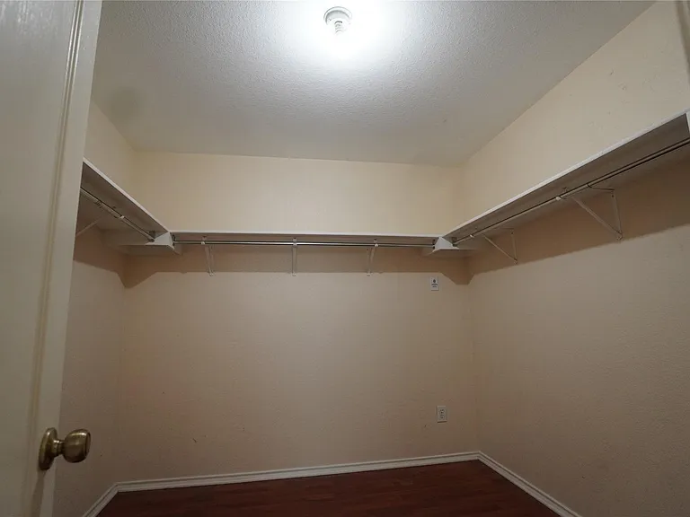 5600 War Admiral Dr — Photo 9