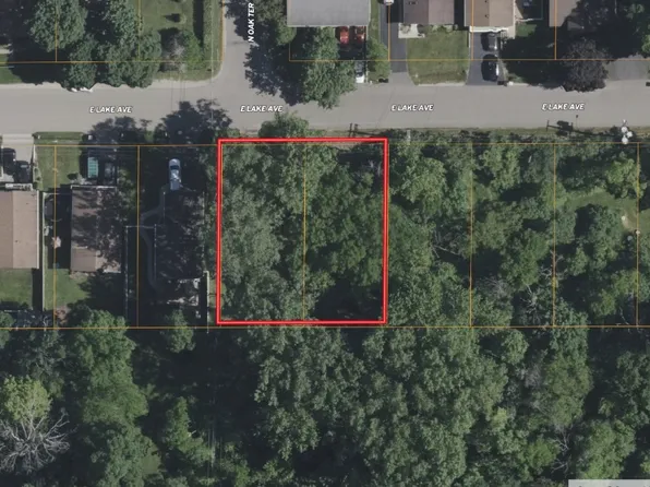 430 E Lake Ave, Round Lake, IL 60073