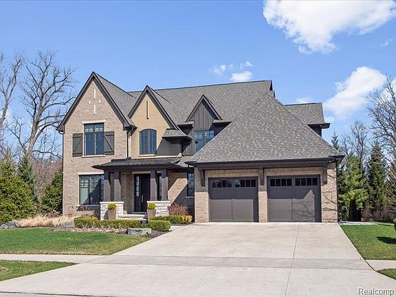 3rd image of 3824 Poppleton Ct