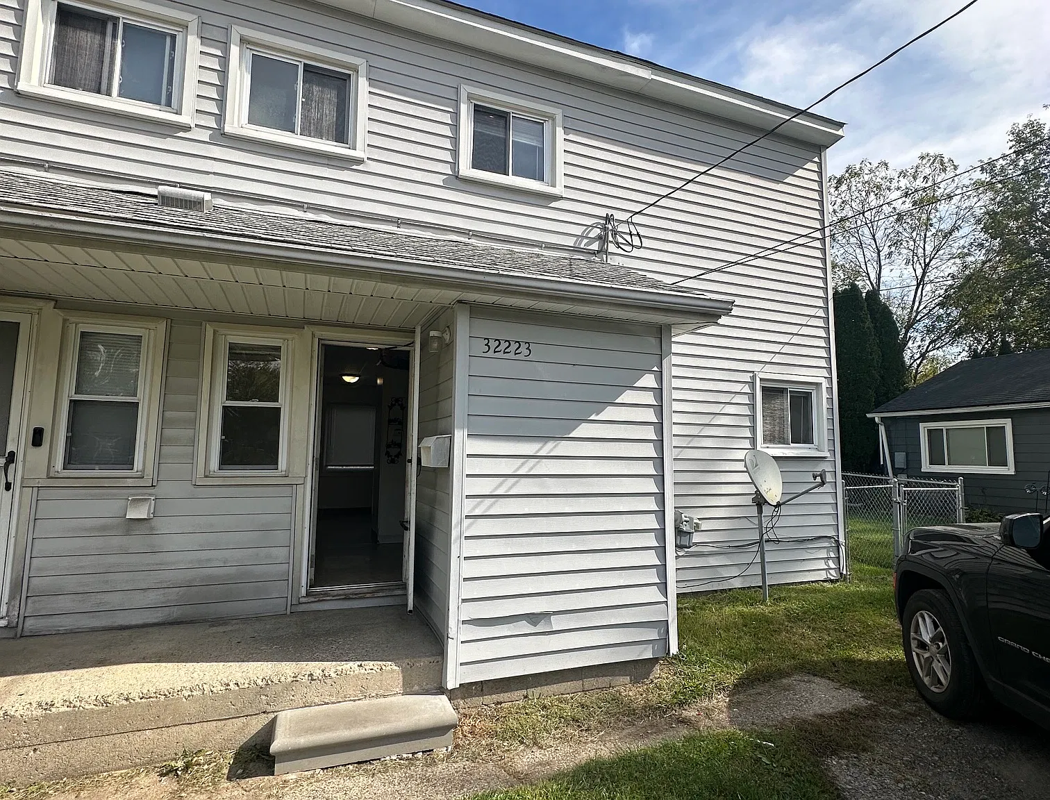 2 bed, 900 sqft, $1,200 — Photo 1
