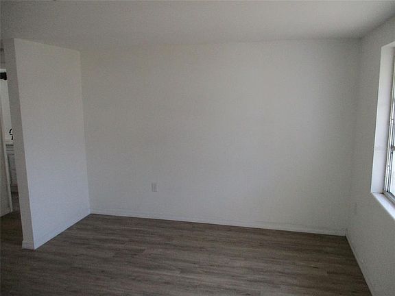 2nd image of 7925 Bracken Dr