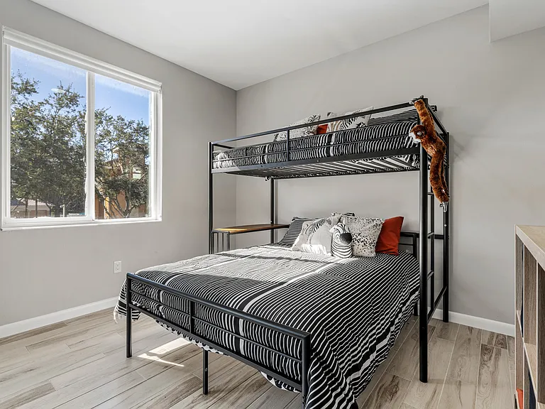 The Apartments at The Isles of Porto Vista — Photo 15