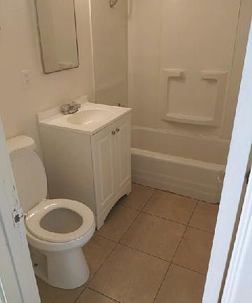 3rd image of 2022 Castleberry Ln