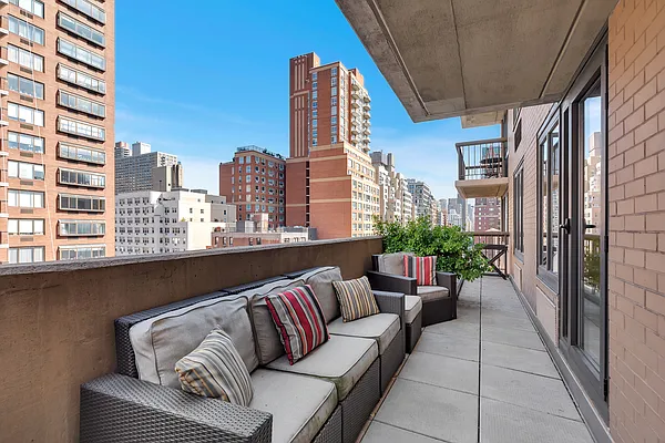 Rented by Douglas Elliman | media 13