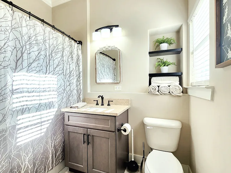 250 Horn Ln #1 — Photo 9