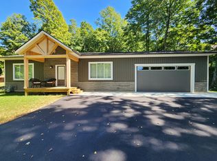 5986 8th Ave SW, Grandville, MI 49418