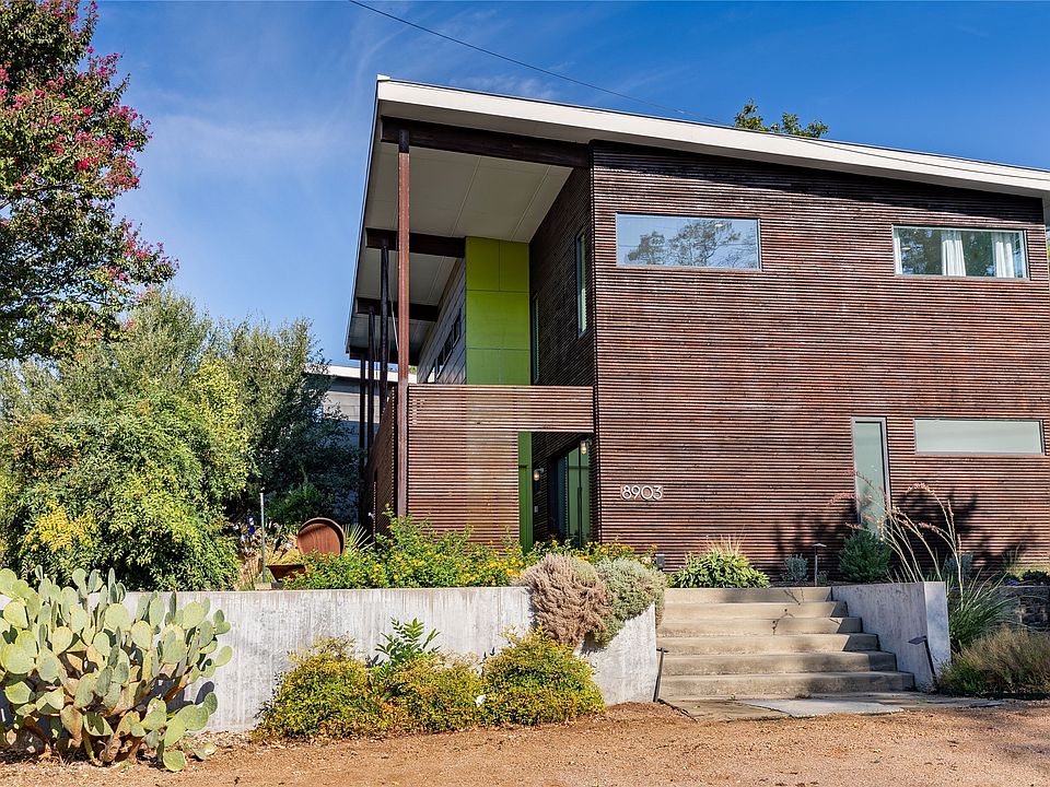 1st image of 8903 San Leandro Dr