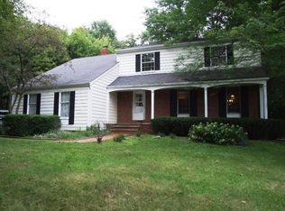 18879 Highpoint Rd, Chagrin Falls, OH 44023