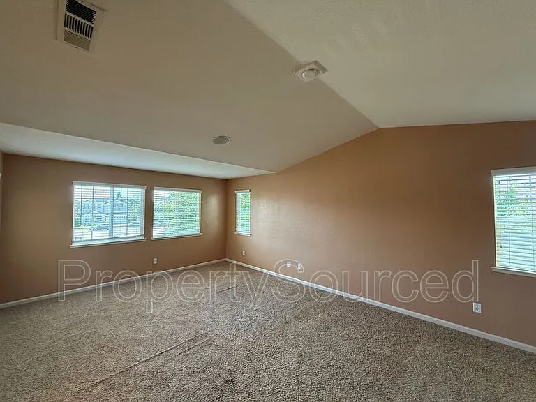 1688 Gathering Ln — Photo 27