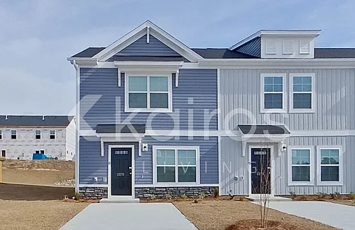2215 Banyon Cir Photo 1