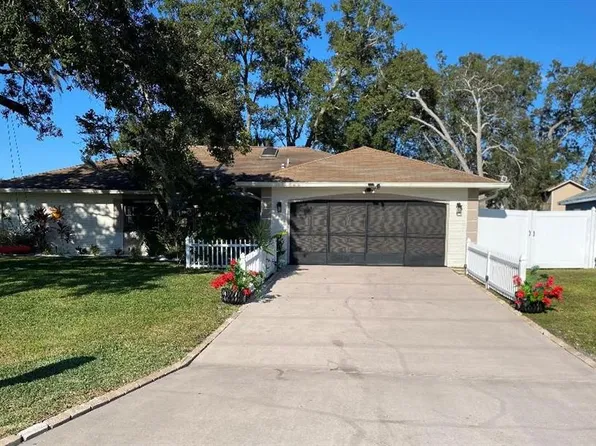 8437 Gibralter St, Spring Hill, FL 34608