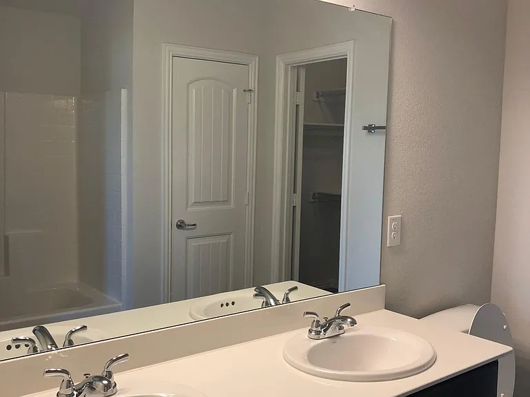9124 Curacao Dr — Photo 5