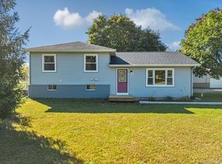 4653 Green Rd, Stockbridge, MI 49285