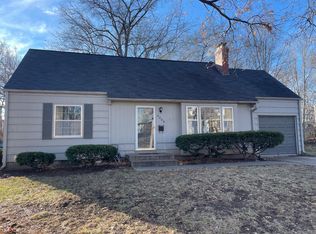4009 Prairie Ln, Prairie Village, KS 66208