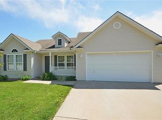 601 E 2nd St, Dearborn, MO 64439