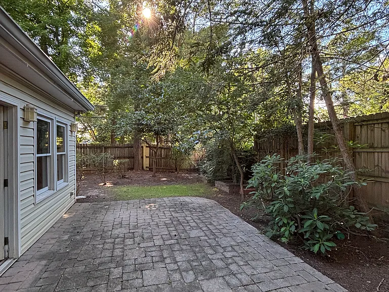 1146 Haven Brook Ln — Photo 19