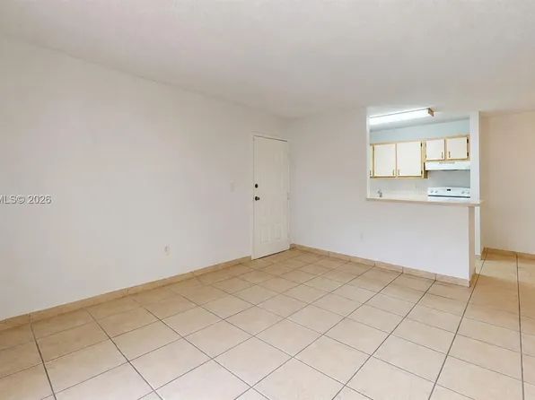 15600 SW 80th St #L-202, Miami, FL 33193