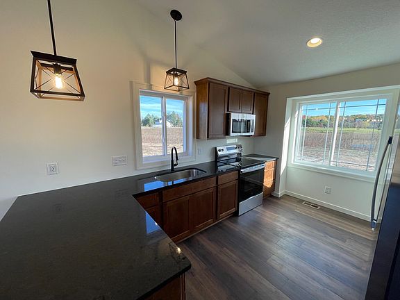 3rd image of 34026 Walbo Dr NW