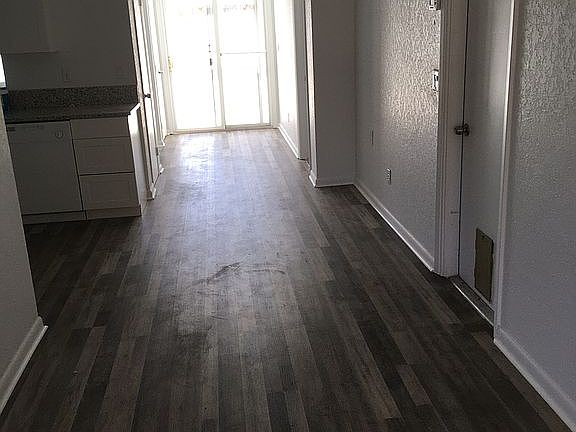 4th image of 4750 Blossom Dr