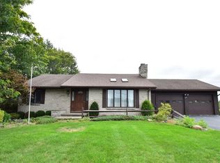 702 Gillett Rd, Rochester, NY 14624