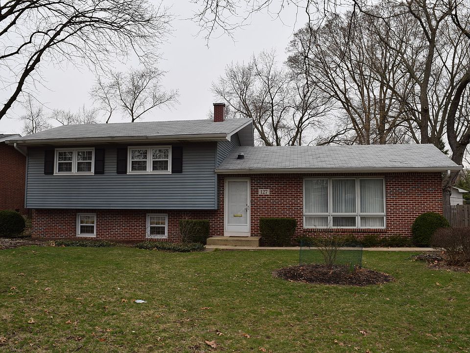 1st image of 127 Elmwood Dr