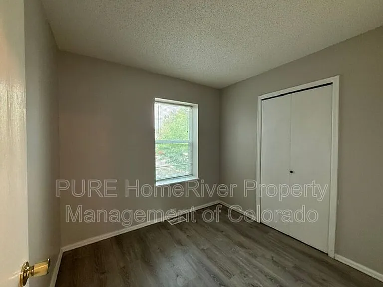 7140 Poteae Dr — Photo 9