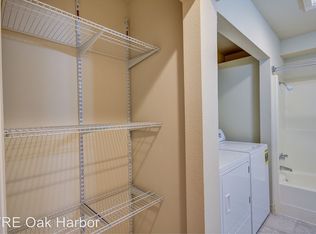 1651 NE 16th Ave, Oak Harbor, WA 98277