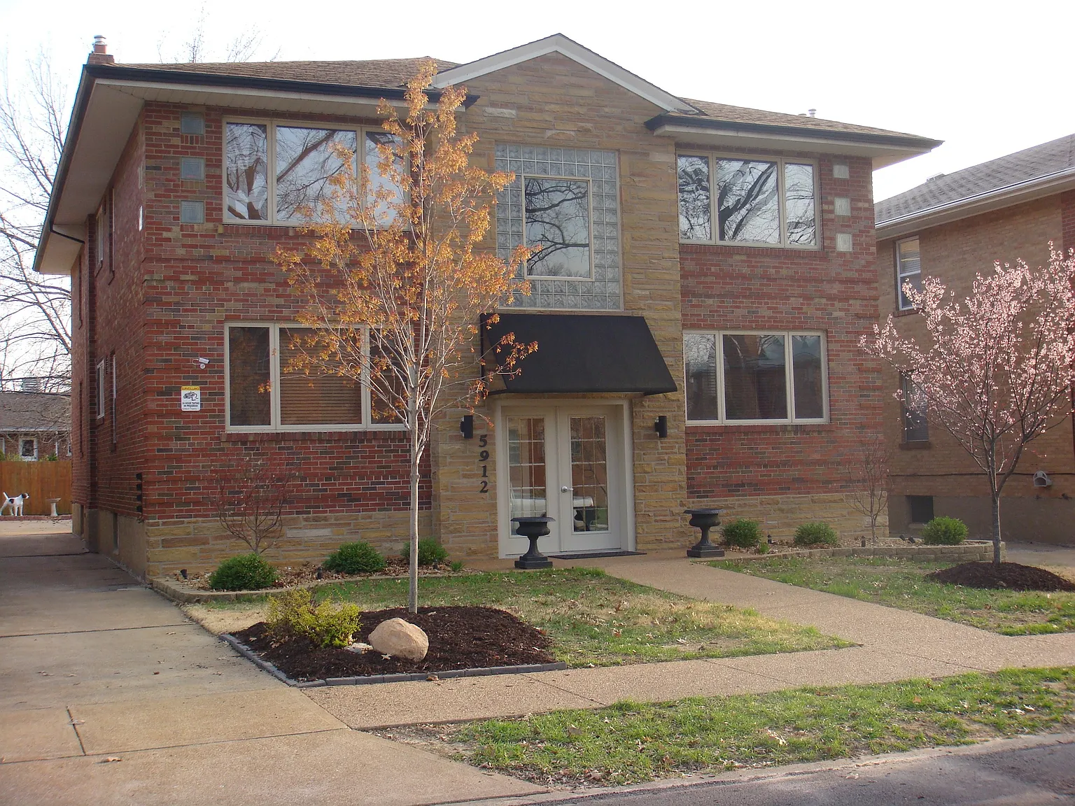 5912 Nagel Ave APT 1W photo 1