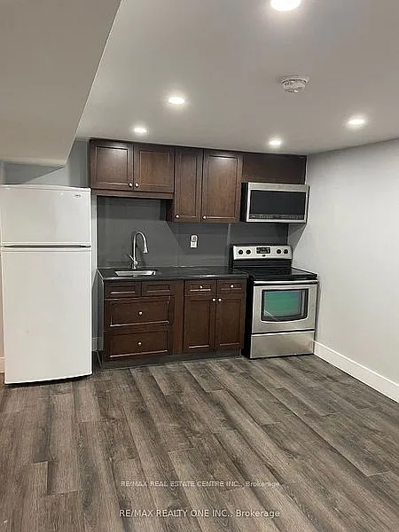 Building Photo - 4616 Metcalfe Ave #BASEMENT