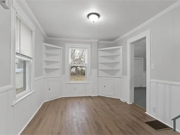 393 Huntington St, New Haven, CT 06511