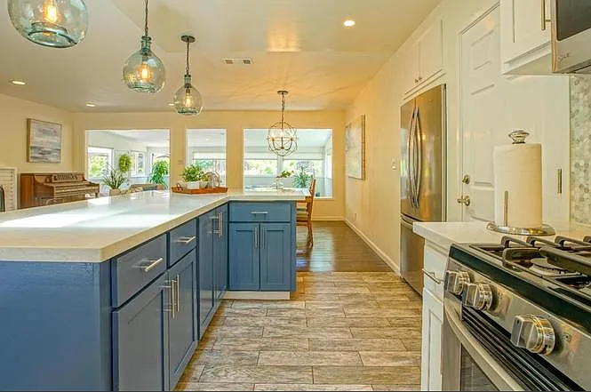 Kitchen 1