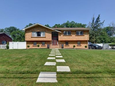 61 Laguna Dr, Wayne, NJ, 07470