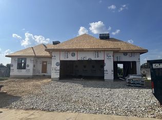 812 Viewpoint Ave, Waukesha, WI 53188