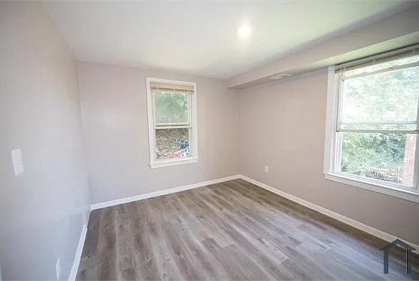 2 bed, $2,000 — Photo 4