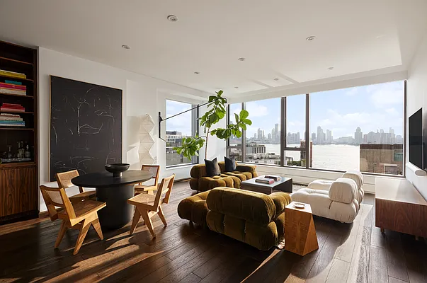 Sold by Compass | media 1