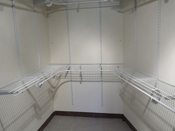 Walk in Closet
