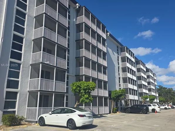 16851 NE 23rd Ave #A212, North Miami Beach, FL 33160