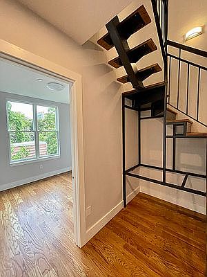 3rd image of 600 Myrtle Ave #2R