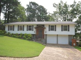 12904 Southridge Dr, Little Rock, AR 72212