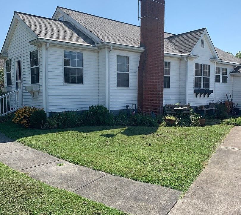 1st image of 320 Waller Ave