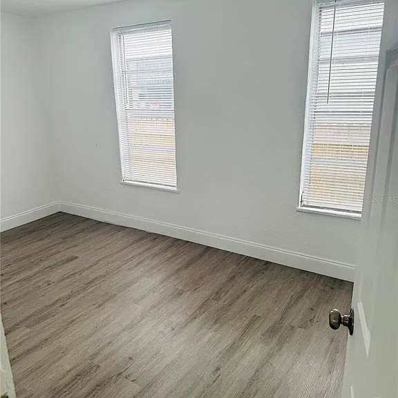 2116 W Pine St — Photo 13